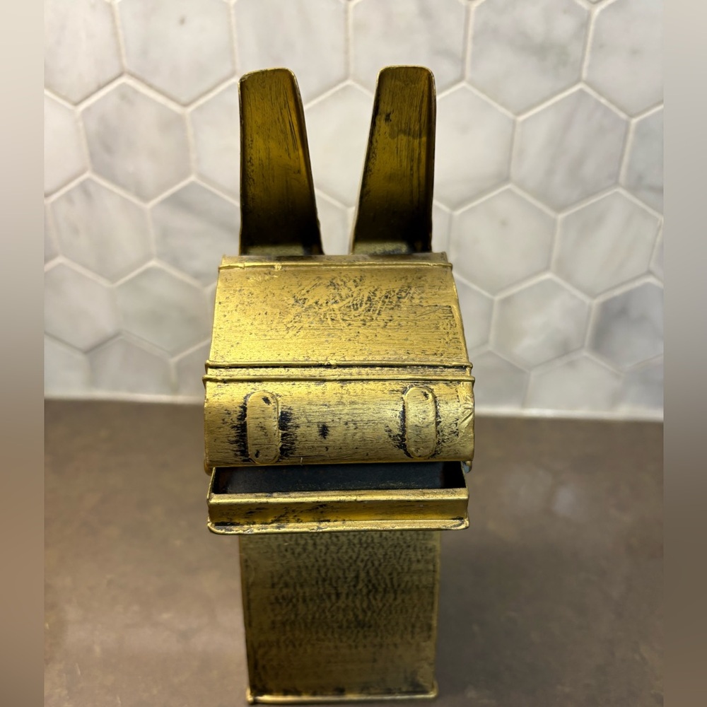 2019 Epic Games Fortnite Loot Llama Video Game Character 7 3/4" Metal Cow Bell